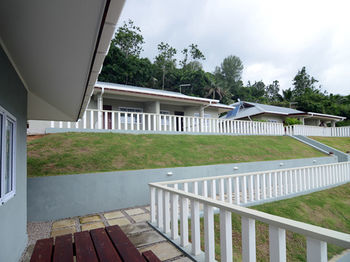 Surfers Self Catering Takamaka