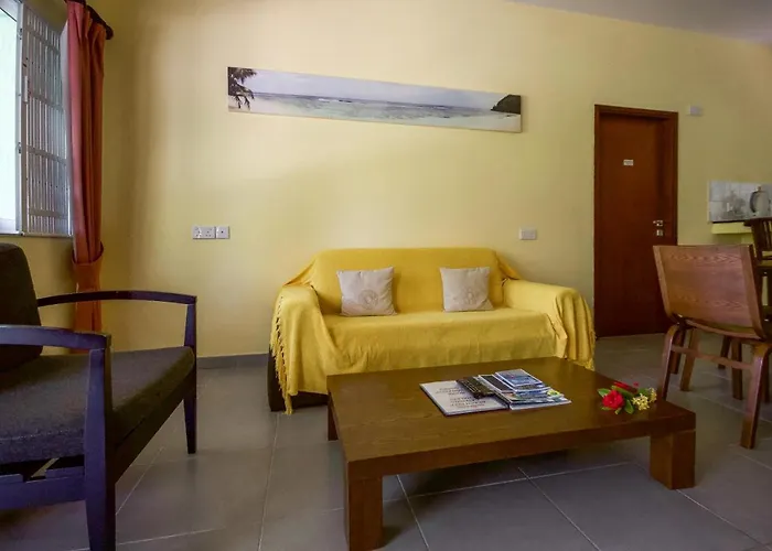 Surfers Beach Self Catering Chalets