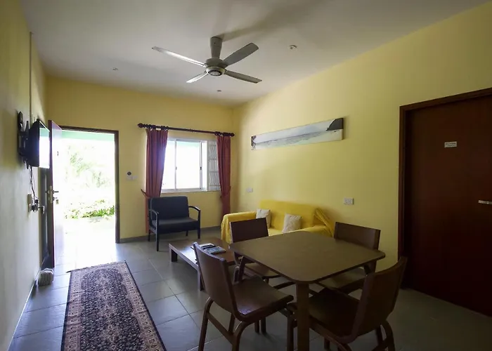 Surfers Beach Self Catering Chalets