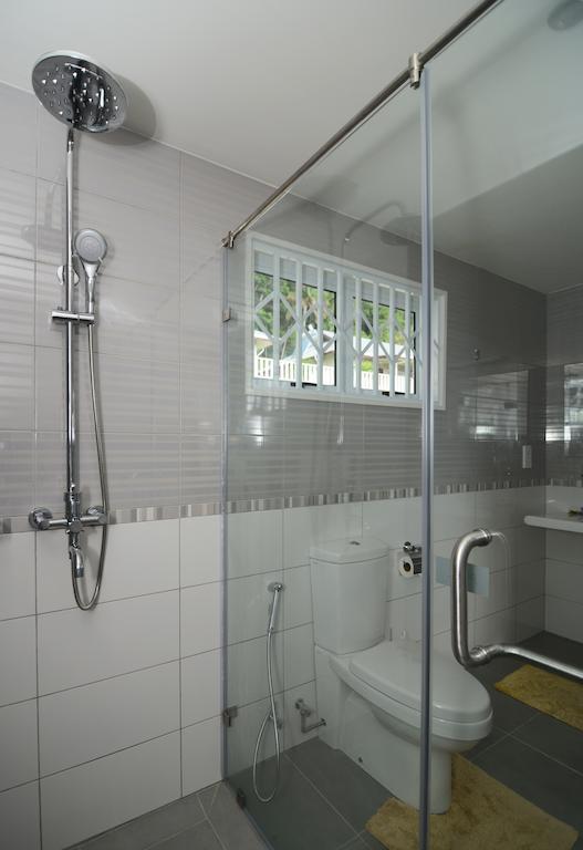 Surfers Beach Self Catering Chalets Takamaka