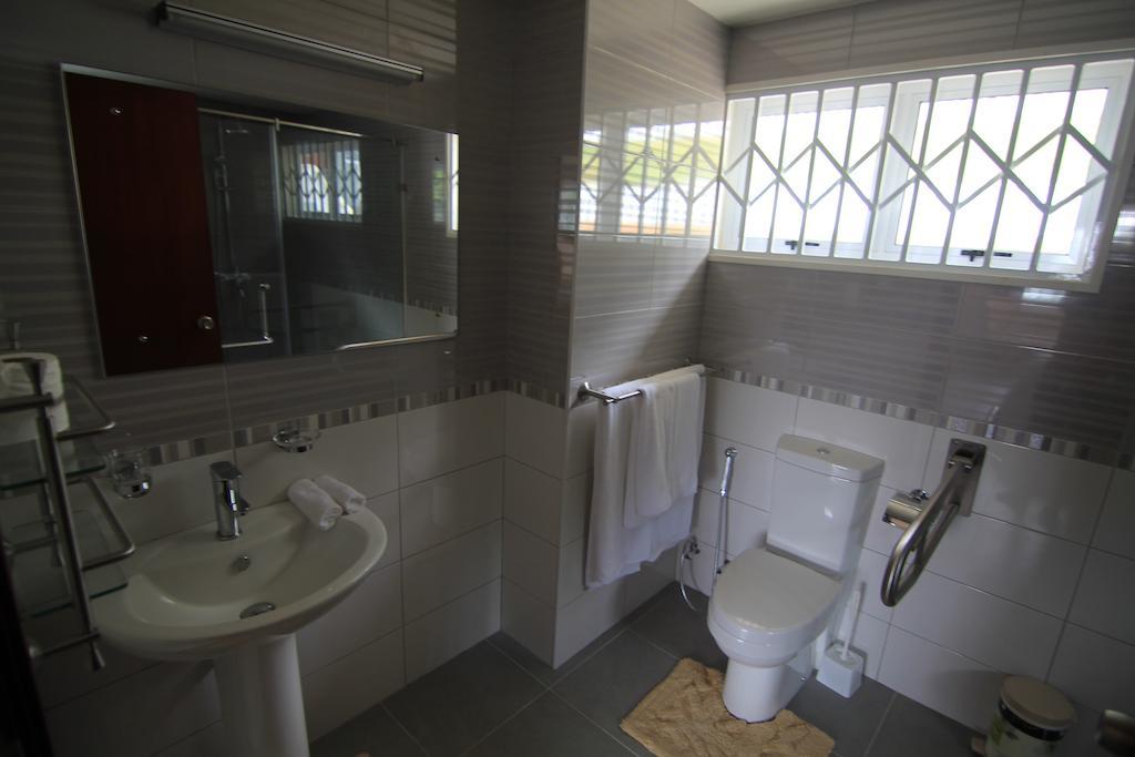 Chalet Surfers Beach Self Catering Chalets *
