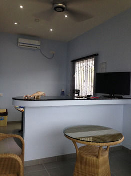 Chalet Surfers Beach Self Catering Chalets