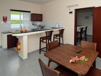 Chalet Surfers Beach Self Catering Chalets