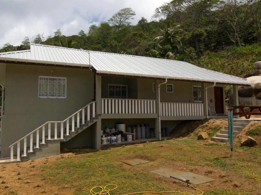 Surfers Beach Self Catering Chalets *